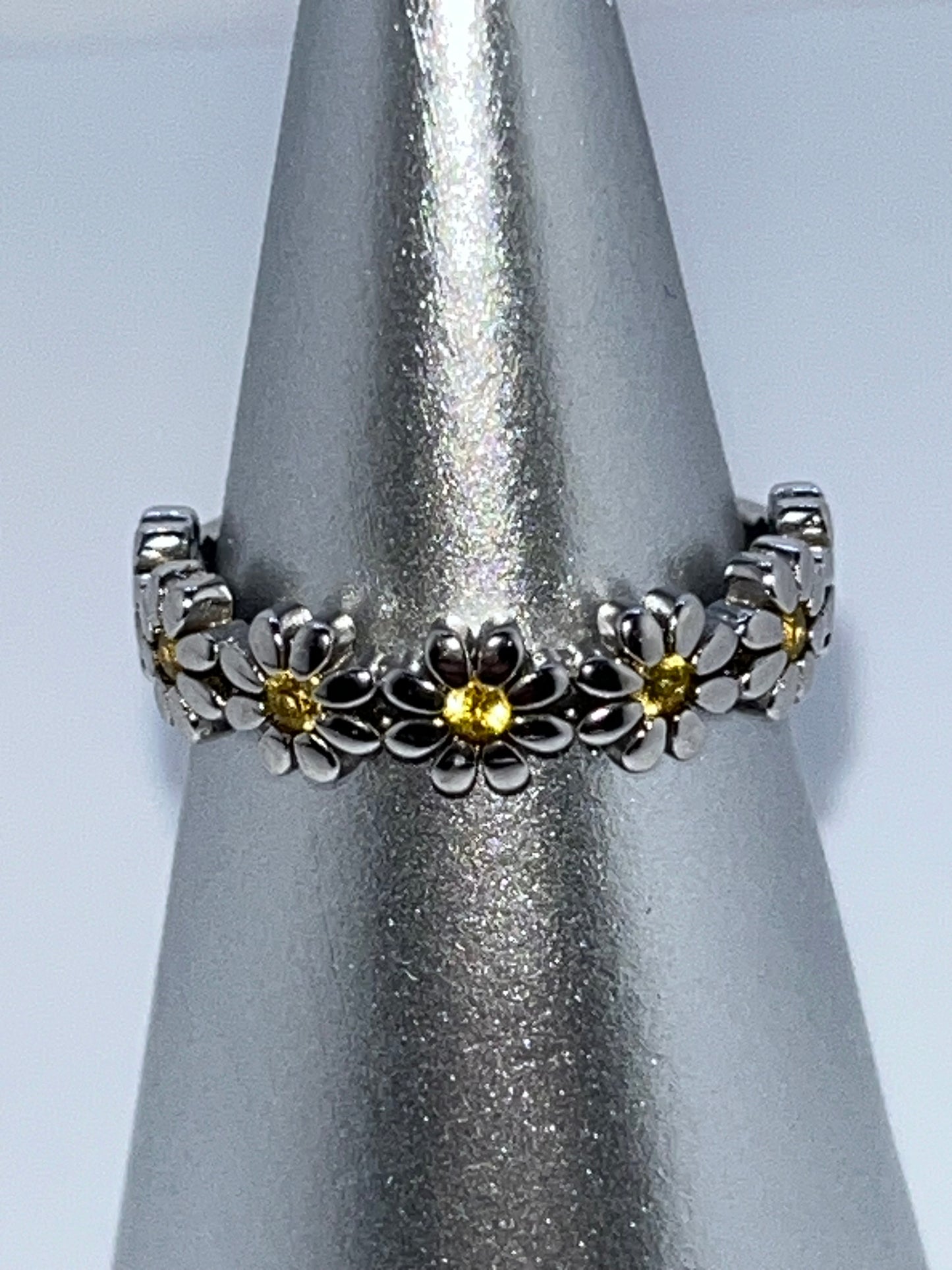 925 Sterling Silver Daisy Ring