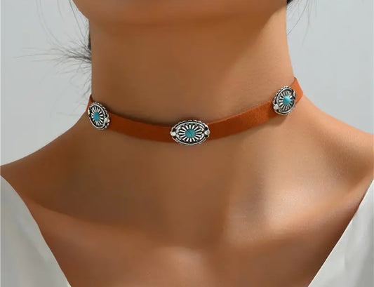 Adorable Faux Leather Turquoise Choker Necklace