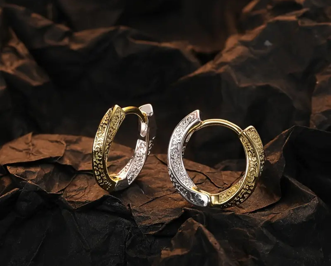 Contrast Texture Gold-Silver Huggie Hoop Earrings