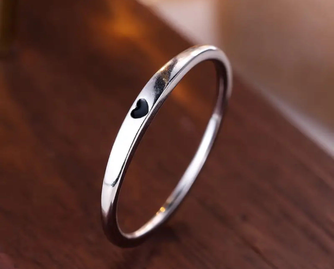 Dainty Sterling Silver Black Heart Ring