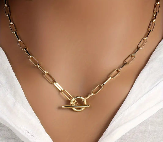 Gold Clavicle OT Buckle Link Chain Necklace