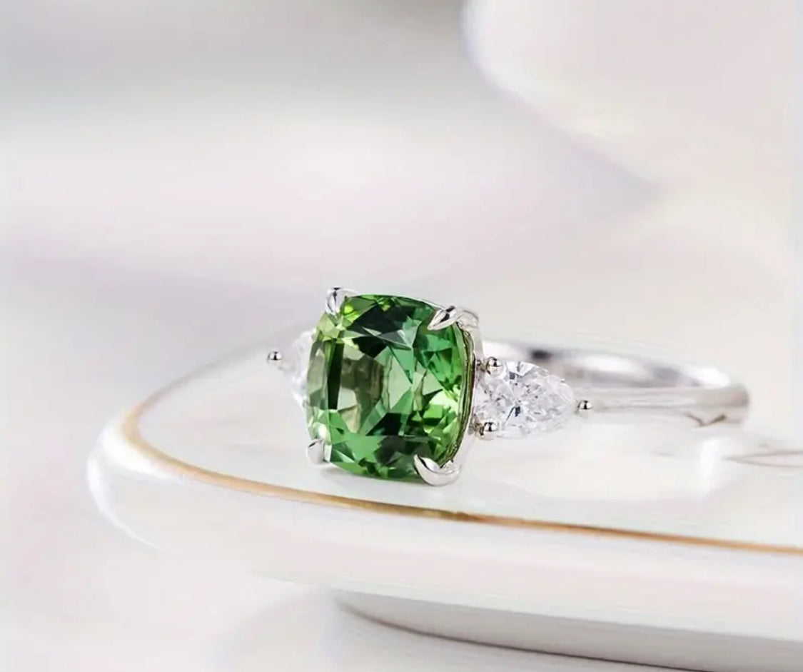 925 Sterling Silver Green Princess Ring